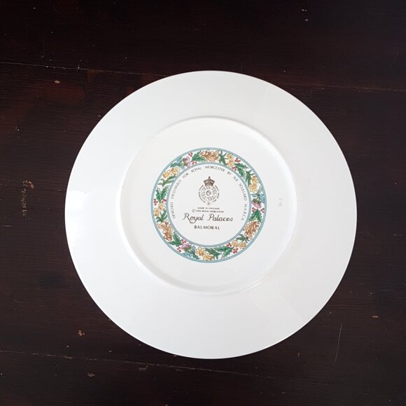 Royal Worcester Balmoral Bone China Collector Display Plate - Royal Palaces - Picture 6 of 7
